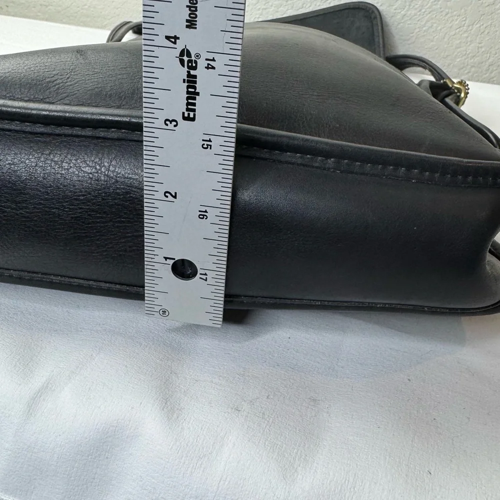 Vintage Coach 9144 LEGACY‎ Studio Flap Leather Crossbody Bag